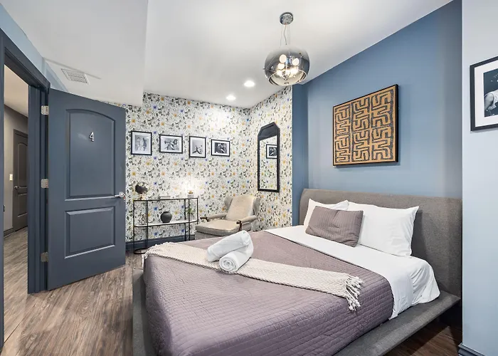 Mccormick Place Guest house 3*